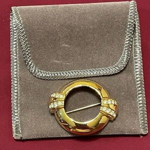 Avon Vintage Rhinestone Circle Brooch